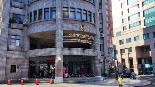 北市婦社區游泳池溺水　無生命跡象送醫急救