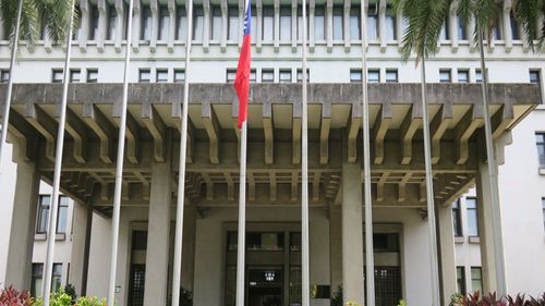 我駐英代表處第一時間表達慰問　外交部悼「國際失去一位領袖典範」