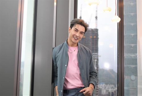 謝佳見盼《壹蘋》帶來最即時消息 「一天壹蘋果,醫生遠離我」