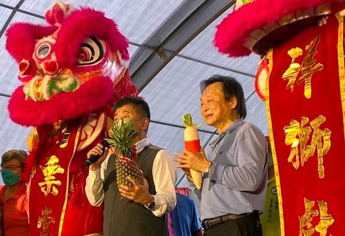 幫陳時中切割周玉蔻？王世堅：不應破壞社會良善慈悲　「不需這些人幫倒忙」