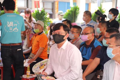 黃國昌「下流說」後首現身　網附和支持！轟這次選舉「髒到令人作嘔」　