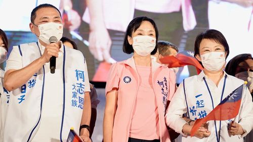 綠助理當受訪路人「都是盧秀燕的錯」　羅智強：媽媽市長強到找不到人罵