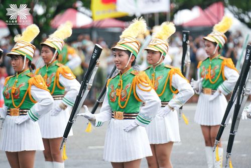 國慶表演團明PK交流 橘色惡魔、北一女、曉明女中搶先一次看