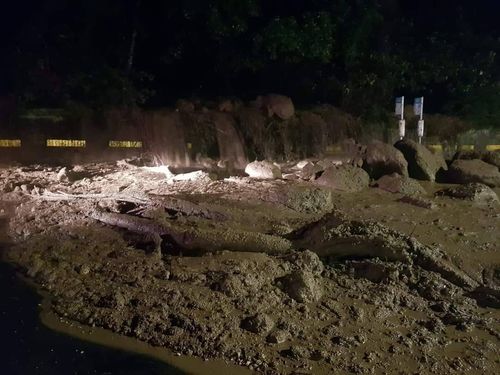 陽金公路「泥流滾滾」多圖曝光！居民疾呼：淹水嚴重　不要再上陽明山