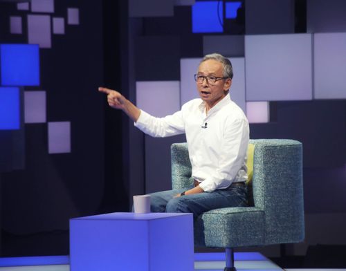 吳念真被卜無法退休 婚姻哲學「忍一時風平浪靜」