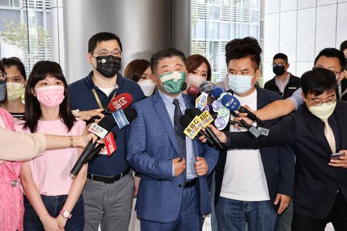 國門將開!陳時中瞄準觀光選票 今赴星宇航空拜會張國煒