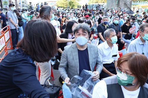 王必勝一句話勾起網友回憶殺! 鄉民比對「小三事件」驚呼:原來如此