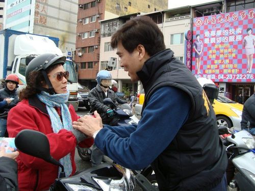 黃義交享壽69歲　回顧從政13年精彩人生「經驗豐富」