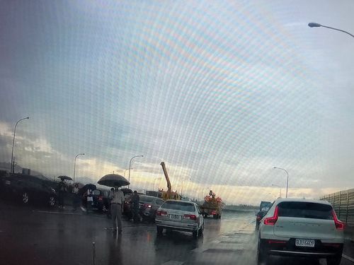 天雨路滑視線差!國一豐原段中午3起車禍 9車追撞無人傷