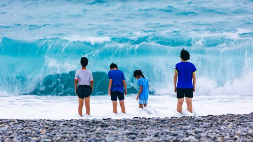 東北季風持續發威!綠島蘭嶼往來台東客輪船班 本周三全數取消
