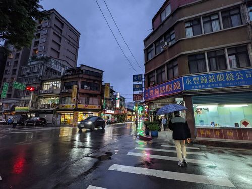 下雨天看屋抓貓膩 三大重點「地下室、天花板、窗牆柱」
