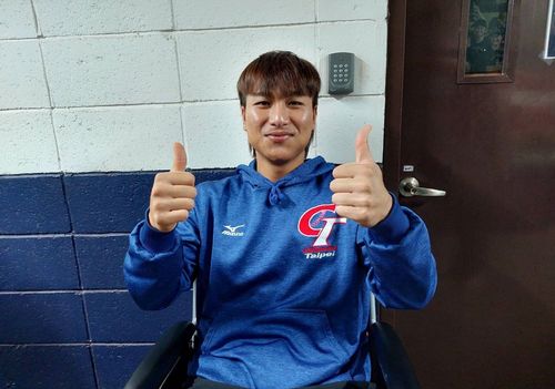 統一羅暐傑盜壘左膝受傷　U23能否再出賽要評估