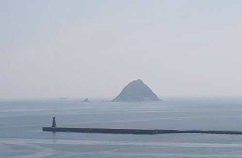 中颱梅花發海警!北海岸掀起2米浪 基隆嶼明起封島2天