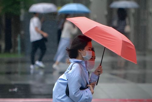 午後雨彈來襲！4縣市大雨特報　北台灣入夜涼颼颼