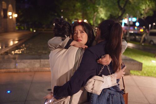 丁噹失戀雨中狂奔發燒 淚擁夏于喬、林思宇