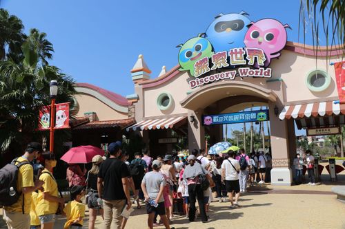 中秋連假啟動!攜家帶眷就是要消暑 麗寶樂園湧4萬遊客