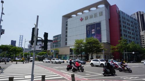 「攻蛋」掂掂口袋深度 漢神巨蛋百貨宅全面5字頭