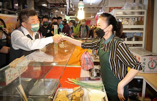 藍打「投他就是挺周玉蔻」　陳時中：政治不需要走成這樣