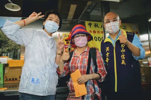 吳思瑤轟政見99%「柯規黃隨」 黃珊珊反嗆:是99%沒看或看不懂?