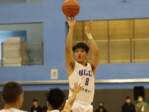 登峰造極籃賽政大輕取對手 這個人火力全開要頂上狀元離開的空缺