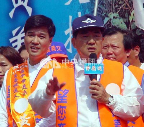 黃義交學養俱佳談笑風生 獲封「宋楚瑜傳真機」!