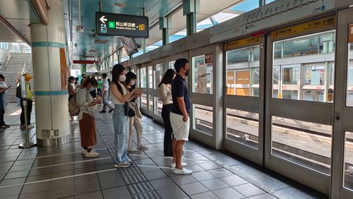 北捷又出包!尖峰時刻忠孝復興站車門異常 影響240名旅客