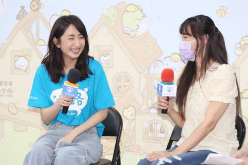 柯佳嬿願任何形式與孔劉拍戲 「國際嬿」自嘲哪有許光漢紅