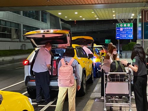 桃機入境旅客防疫鬆綁	9月3日起防疫專車開放共乘