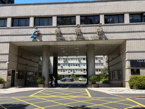 國營事業不再採購特斯拉？　中油、台電這樣說