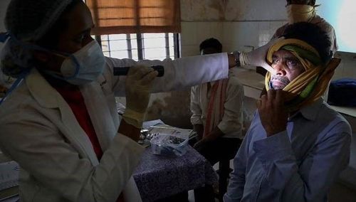 印度新冠重症近2成染菌失明!眼腫誤認太累 北醫大AI預測及早投藥