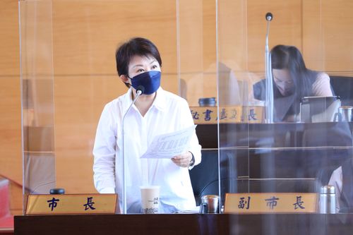 中央「卡盧」中捷藍線18個月未核定 盧秀燕怒轟:卡到中市280萬人