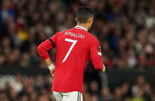 英國女王駕崩|葡萄牙人C羅也說話了 英超本周賽事都不踢了