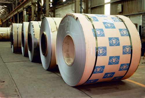 台幣重貶鋼鐵產業漲聲響起 唐榮10月盤價內外銷雙漲