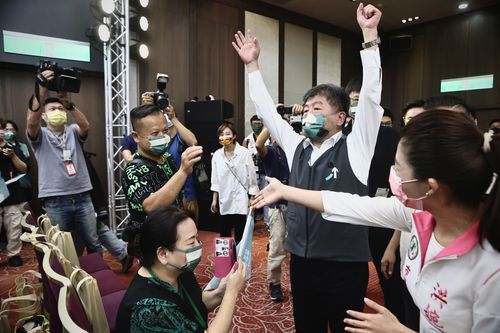 不甩「三腳督」命運!陳時中喊話要奪過半選票