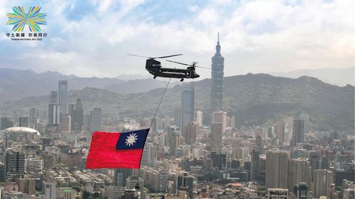 國軍機隊今晨空中兵力操演 因雨取消改明天預演