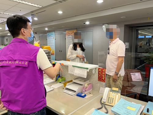 登機前香港朋友送他這禮盒　囧！他返台挨罰20萬還怪「機場警犬已收班」