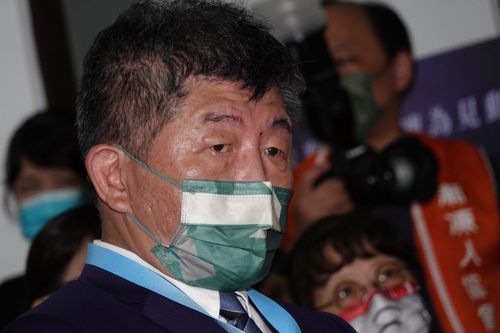 社福政見遭藍白酸為選舉而提　陳時中笑：不然要什麼時候提？