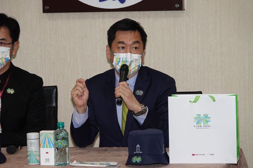 國慶禮賓紀念品開箱　陳宗彥：國旗沒有消失