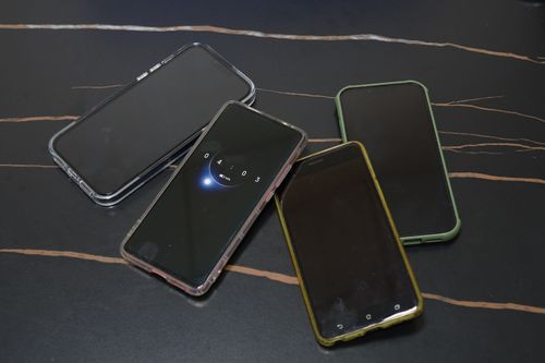 不用賣腎！屏縣環保局舊機回收送好禮　iPhone14免費抽