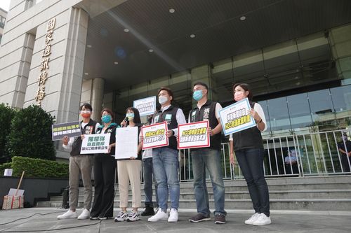 裴偉音檔曝取照關說疑雲　學姐黃瀞瑩：府院、鏡電視誰說謊