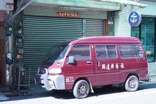 台灣最狂路霸擋人家門700天！彰警先拖吊解民怨　兩個理由拿他沒轍