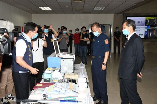 全國大掃黑逮281人、扣近百改造槍斷黑幫金流　竹聯明仁會最愛搞詐　