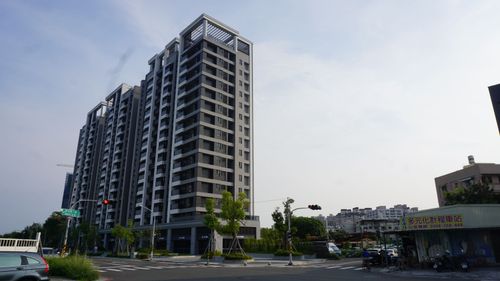 人口老化買房「跟著醫院」　高榮新案3字頭、高醫4字頭