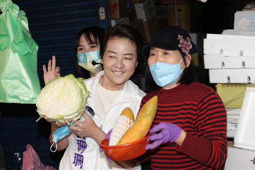 陳時中勘災穿皮鞋遭批作秀　黃珊珊教他這招
