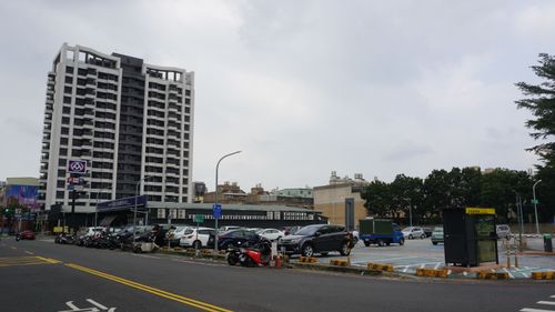 剛需、建設撐房價　鳳山77期重劃區單坪破35萬元