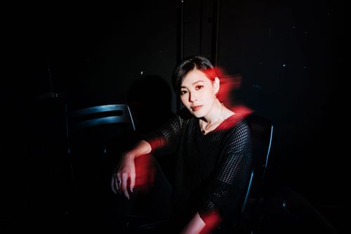 安溥實體專輯成品色差延期推出　謝恩攻蛋票房開紅盤