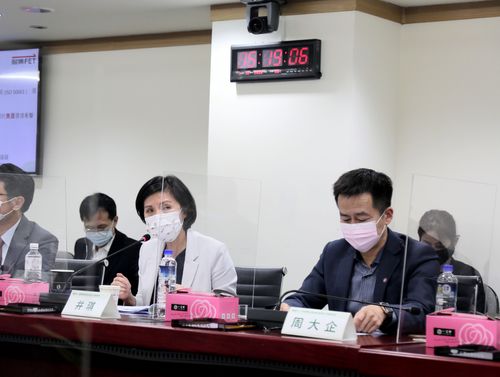 電信開源節流　遠傳井琪：2030年全台IDC辦公室百分百用再生能源