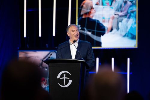 龐皮歐今晚二度來台 王定宇邀台南行:感受民主活力