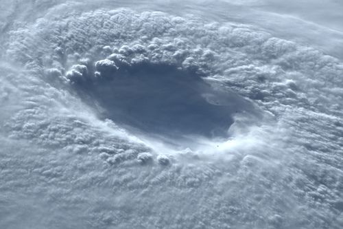 日本颱風已造成1死55傷 太空人俯瞰南瑪都是這景象