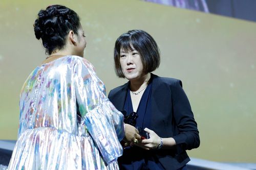 威尼斯影展|導演陳芯宜為台爭光!《無法離開的人》白色恐怖VR獲競賽大獎